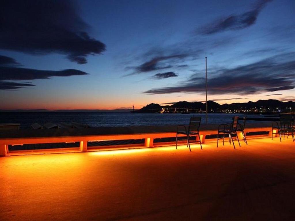 Cannes Front Beach Pools Apartment Eksteriør billede