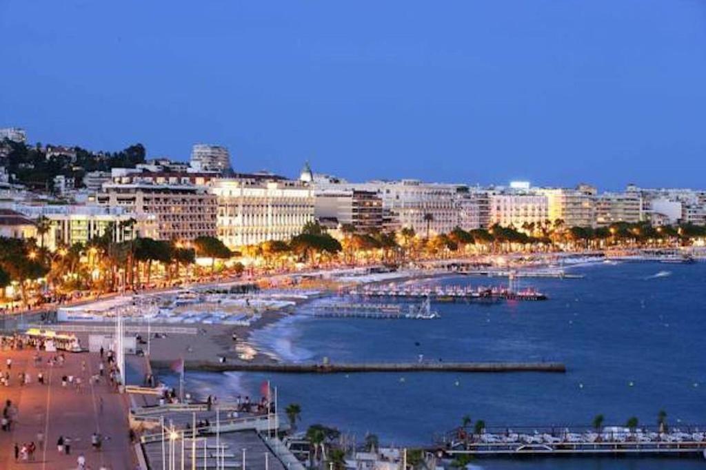 Cannes Front Beach Pools Apartment Eksteriør billede